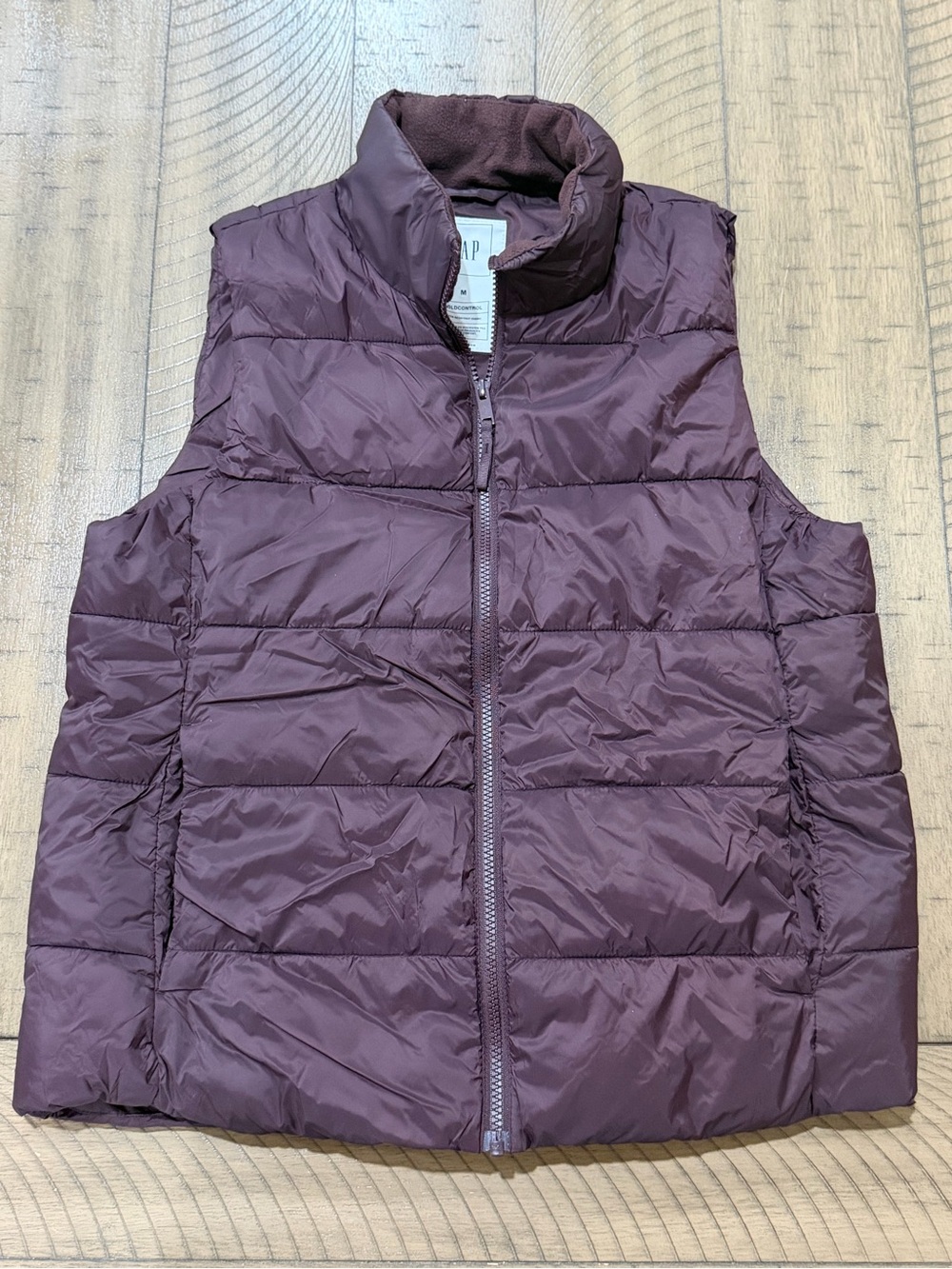 GAP Women's Quilted Puffer Vest - Plum Purple